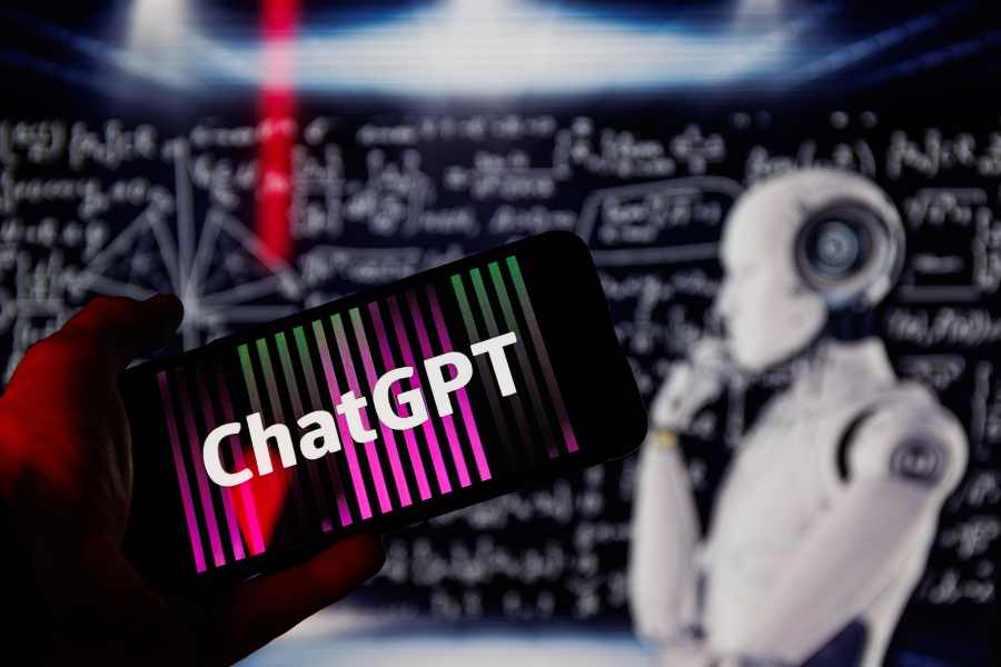 ChatGPTとAIを連想させるロボットの画像